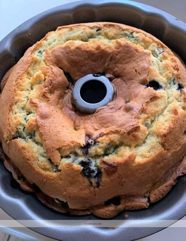 Blueberry Coffee Cake Baking Process Sour Cream Ingredients Step-By-Step Blueberry Coffee Cake Recipe - blueberry coffee cake recipe sour cream