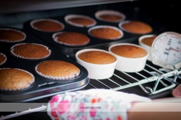 Burnt Coffee Cake Cracked Surface Undercooked Texture Baking Fails Expert Making Coffee Cake - coffee cake recipe no sour cream