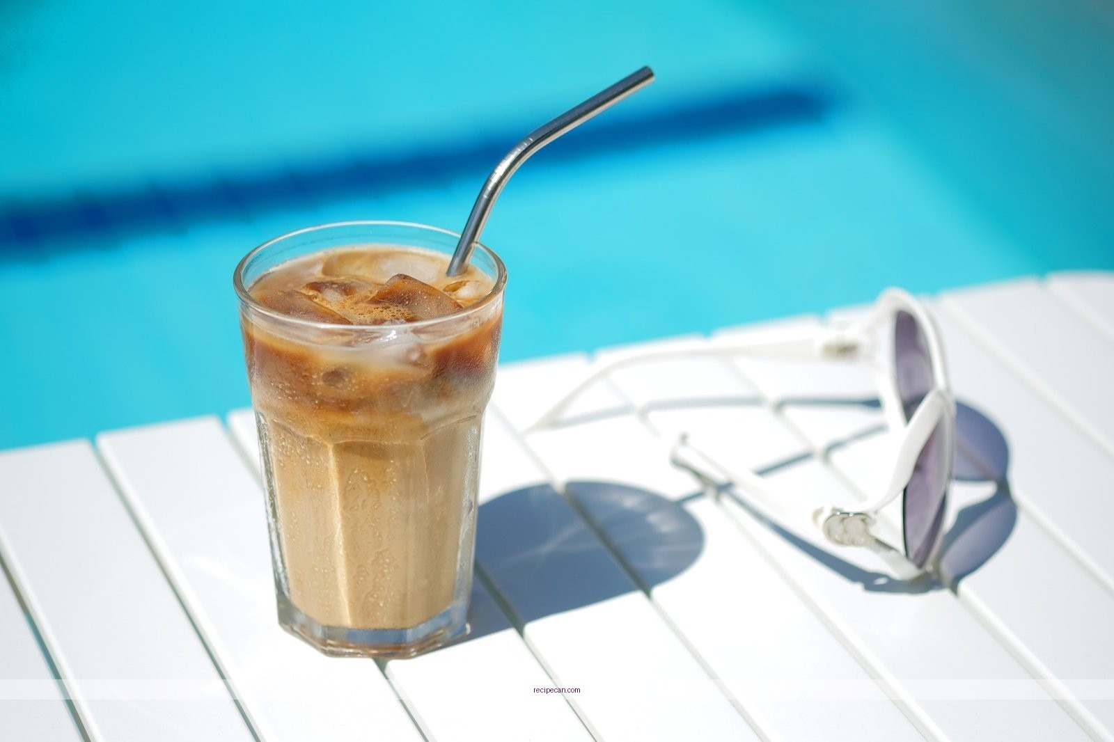 Coffee Drinkers Enjoying Cold Coffee Group Expert Cold Coffee Drinks - cold coffee drinks recipes
