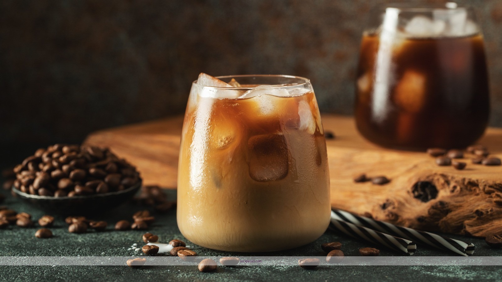 Coffee Lovers Reading Guide Iced Coffee Enthusiasts Expert Making Simple Iced - simple iced coffee recipe