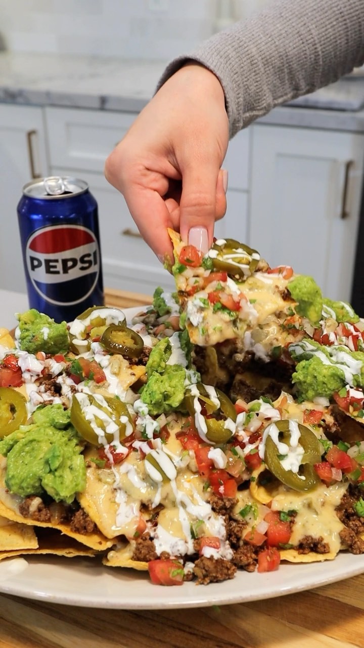 Easy Cheesy Nachos Recipe: Perfect for Any Occasion