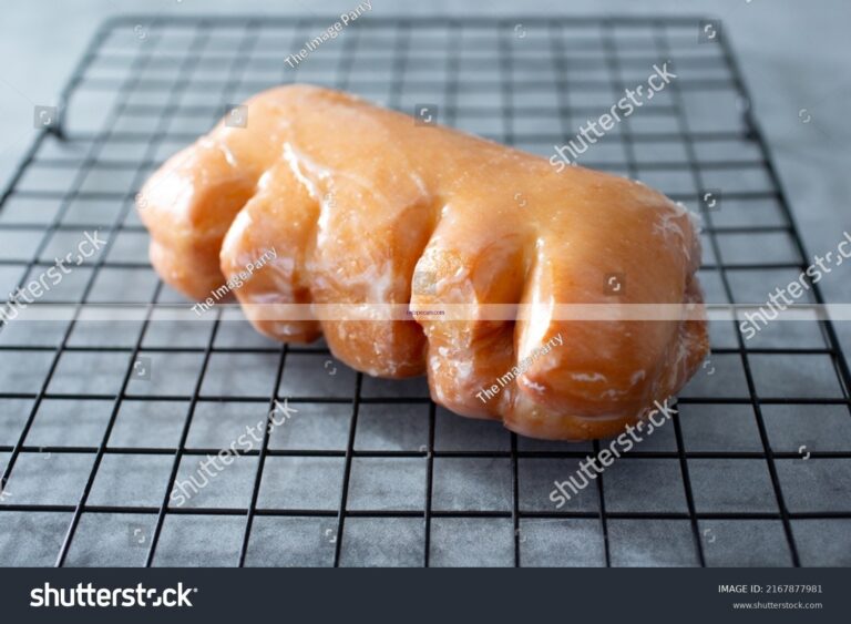 Delicious Bear Claw Donut Recipe You Can Make at Home