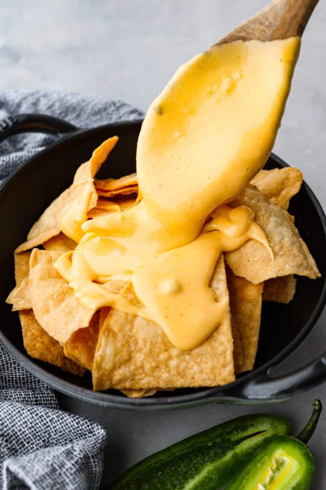 Slow Cooker Nacho Cheese Recipe: Creamy and Delicious
