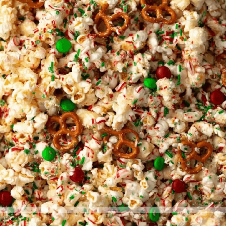 Delicious Christmas Popcorn Recipes for the Holidays