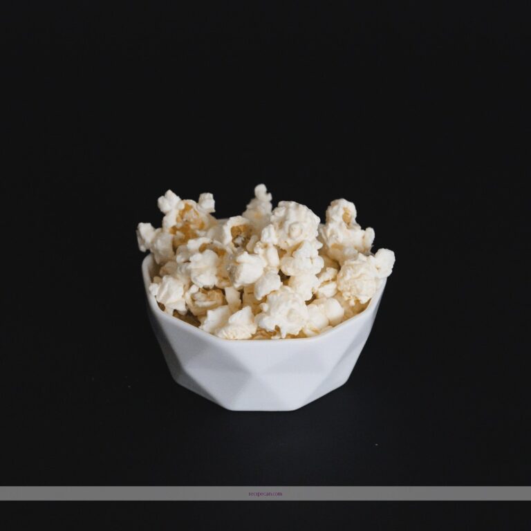 Recipe for Popcorn with White Chocolate: A Sweet Treat