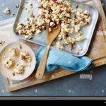 Delicious Puffed Caramel Popcorn Recipe