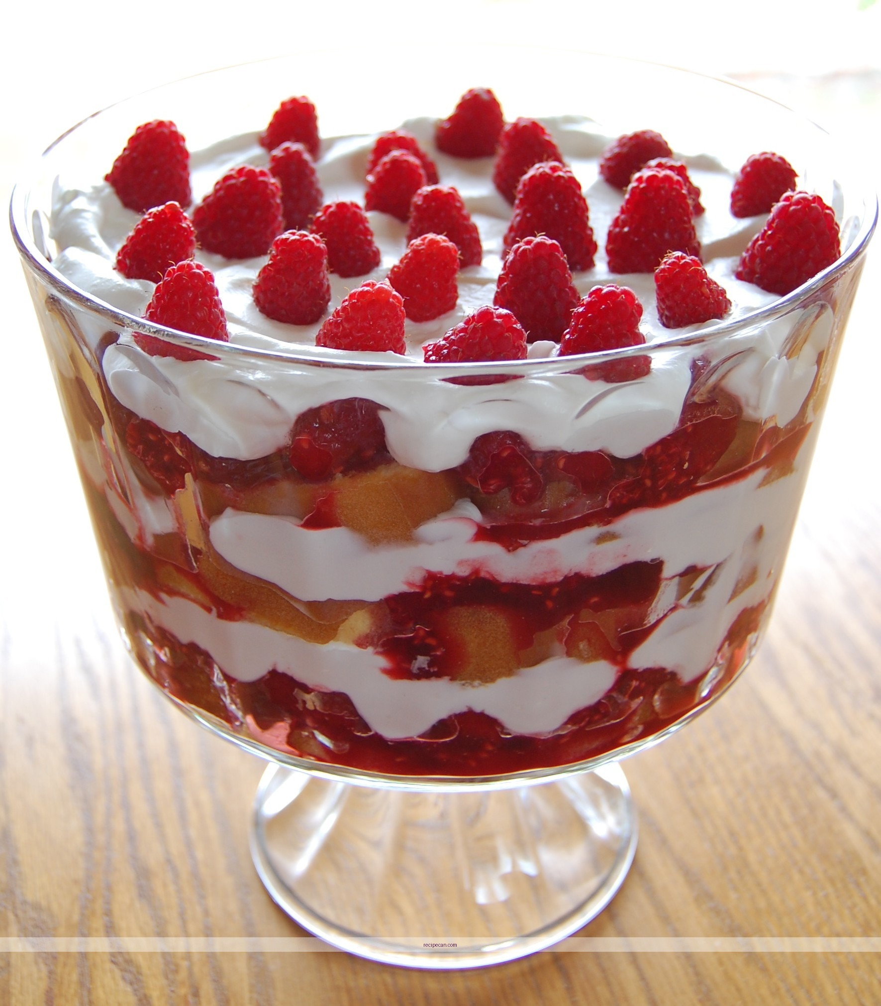 Easy Trifle Raspberry Recipe: A Delightful Dessert