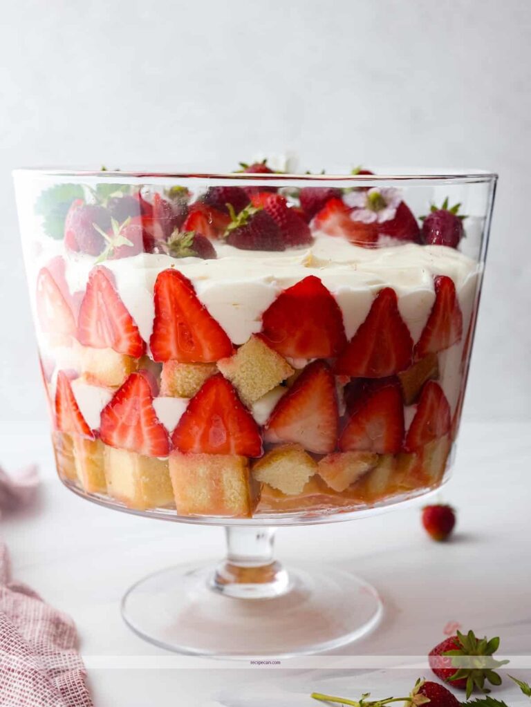 Delicious Trifle Recipe with Chocolate Cake