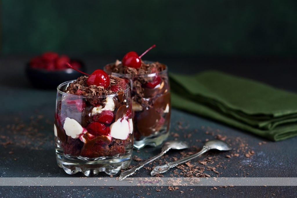 Delicious Black Forest Trifle Recipes to Indulge Your Sweet Tooth