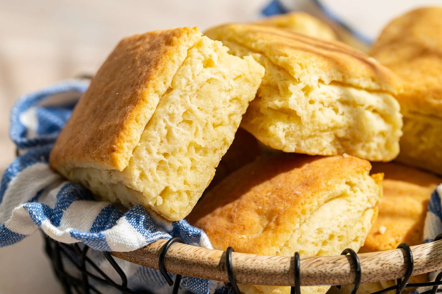 Easy Mayonnaise Biscuit Recipe for Beginners