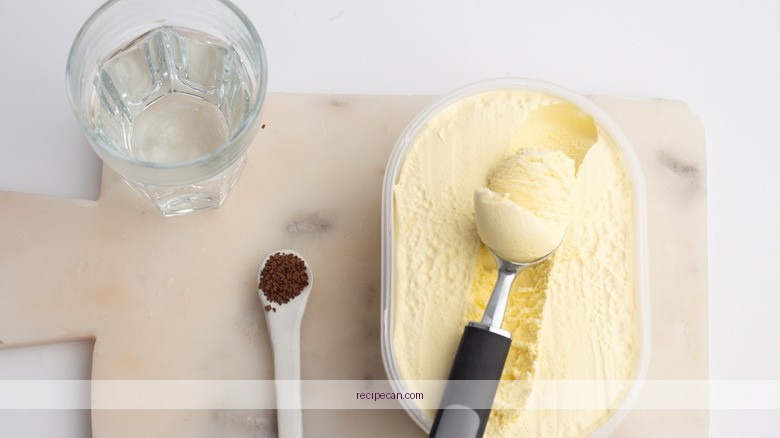 Frosted Coffee Chick-Fil-A Recipe Ingredients Preparation Make Frosted Coffee Like - frosted coffee chick fil a recipe