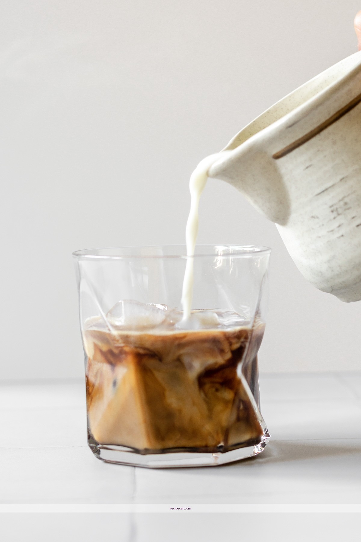 Iced Coffee Latte Recipe Guide Ingredients Preparation Expert Crafting Perfect Iced - iced coffee latte recipe