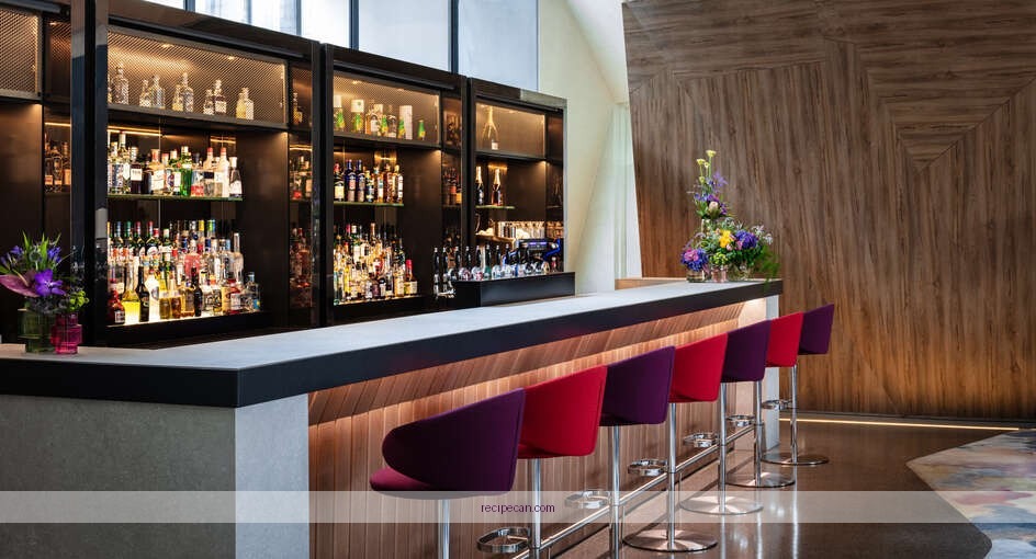 Irish Coffee Preparation Step-By-Step Glass Mug Expert Crafting Authentic Irish - authentic irish coffee recipe